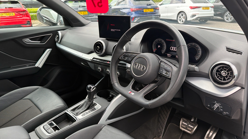 Audi Q2 Q2 35 Tfsi Black Edition S Tronic SF24ZBH White #6