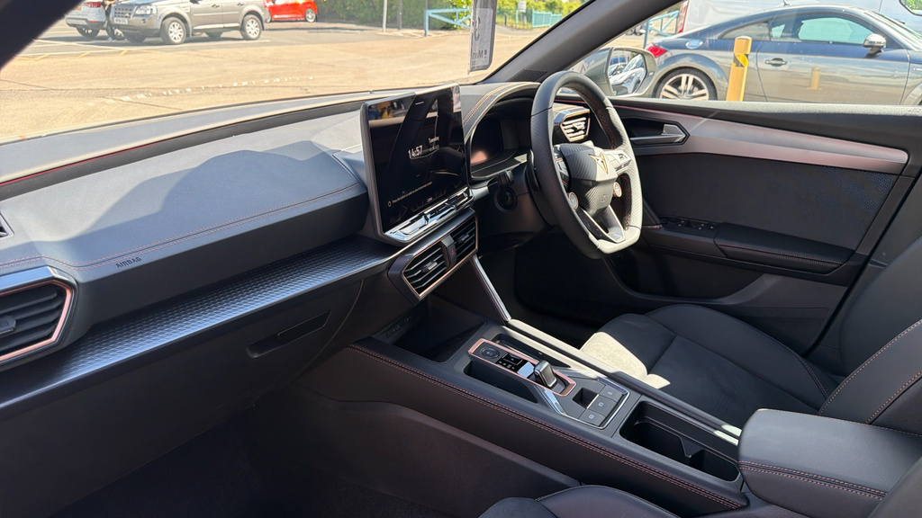 Cupra Leon Cupra Leon Estate 1.5 Etsi 150 V2 Dsg Grey #2