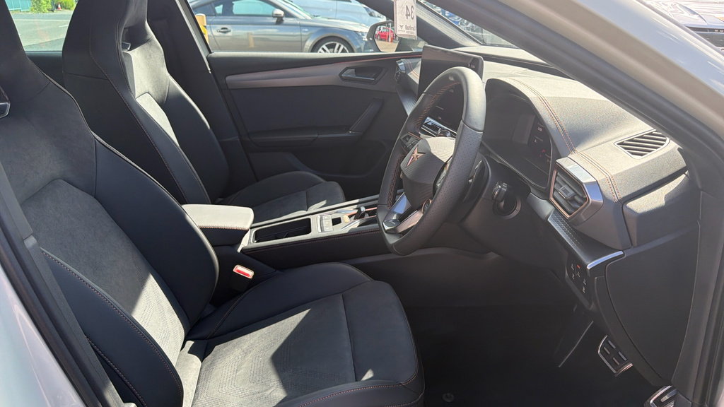 Cupra Leon V1 Black #26