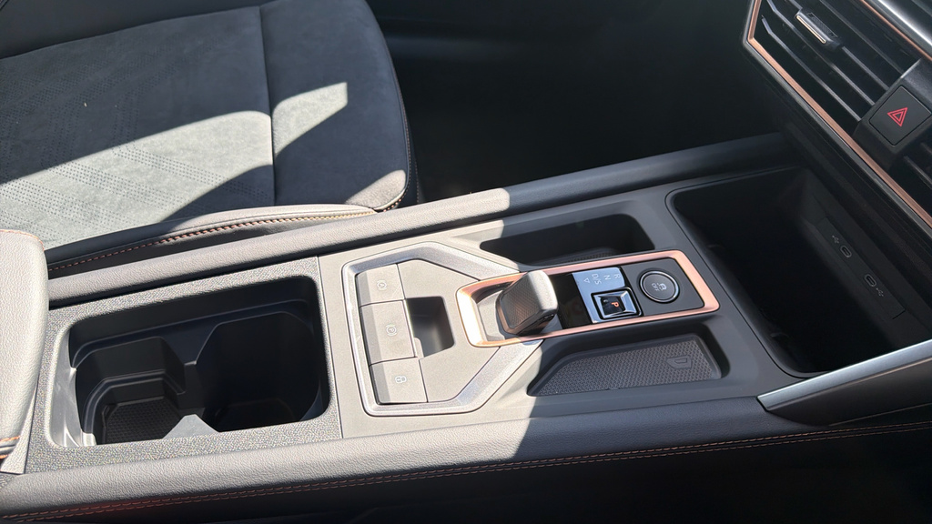 Cupra Leon V1 Black #33