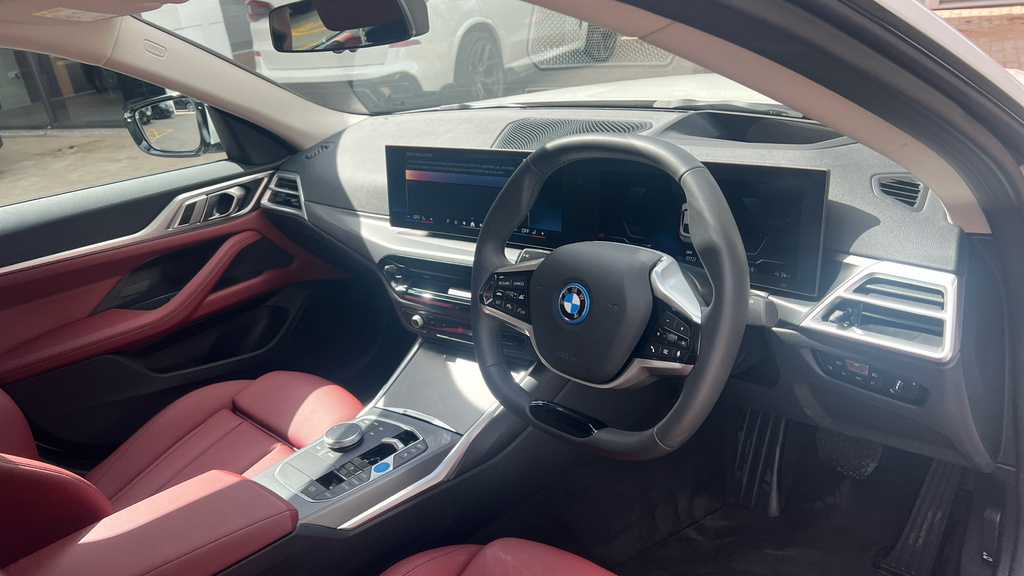 BMW i4 I4 210Kw Edrive35 Sport 70Kwh White #4