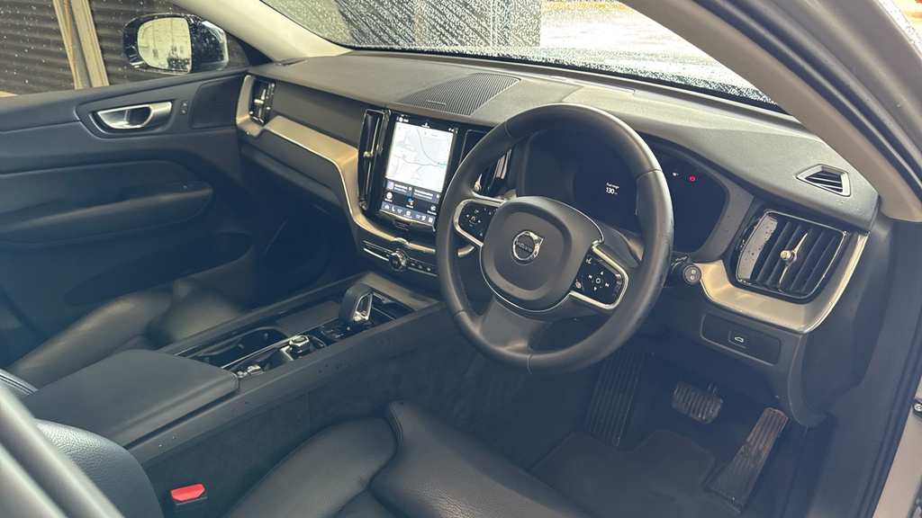 Volvo XC60 Xc60 2.0 B4p Plus Dark Geartronic CK23UDL Silver #4