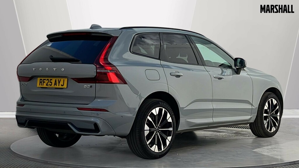 Volvo XC60 Xc60 2.0 B5p Plus Dark Awd Geartronic RF25AYJ Grey #2