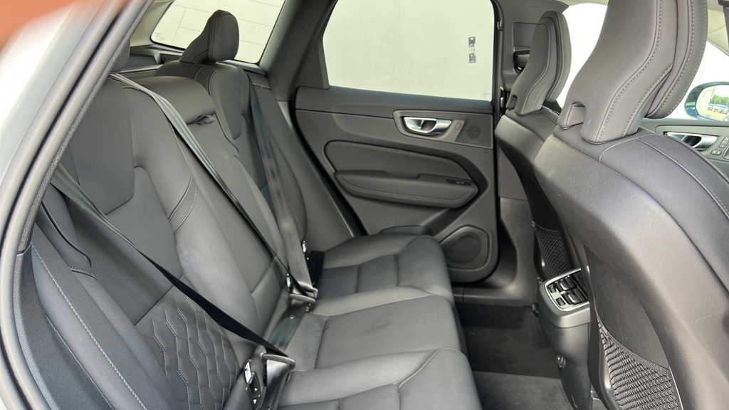 Volvo XC60 Xc60 2.0 B5p Plus Dark Awd Geartronic RF25AYJ Grey #6