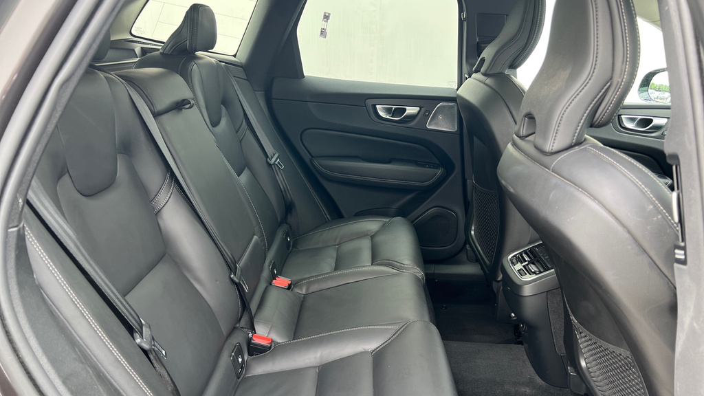 Volvo XC60 Xc60 2.0 B5p Ultra Dark Awd Geartronic RV25SZL Grey #6