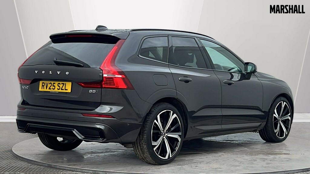 Volvo XC60 Xc60 2.0 B5p Ultra Dark Awd Geartronic RV25SZL Grey #2