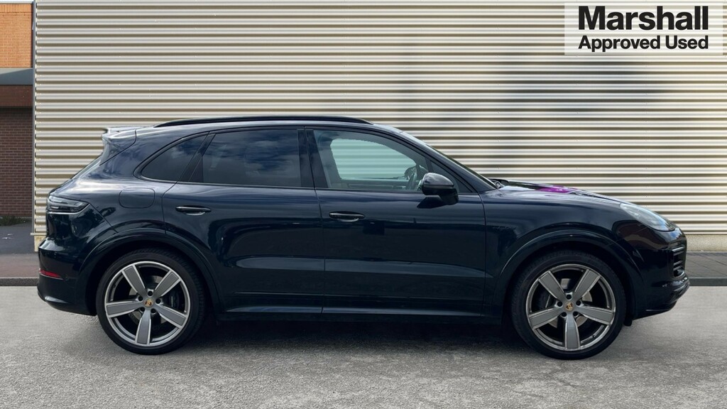 Porsche Cayenne Cayenne Estate Special Editions E-hybrid Platinum Blue #2