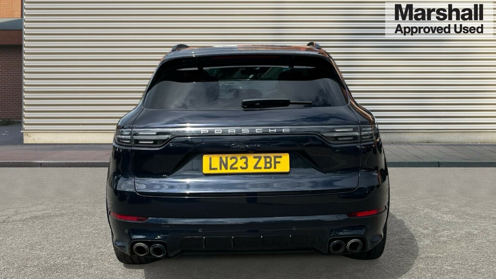 Porsche Cayenne Cayenne Estate Special Editions E-hybrid Platinum Blue #4