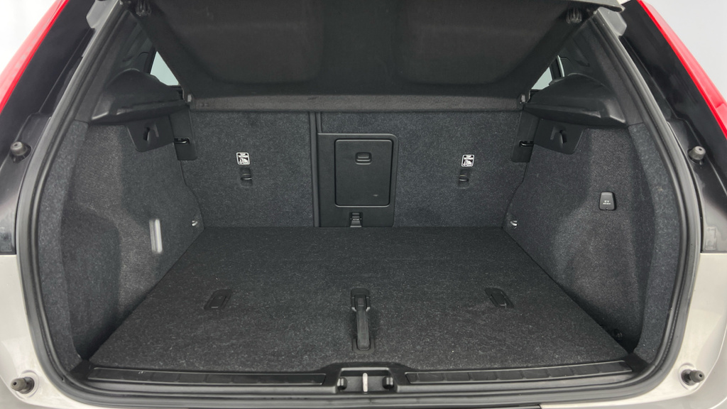 Volvo XC40 Xc40 2.0 B4p Ultimate Dark GSZ3120 Silver #5