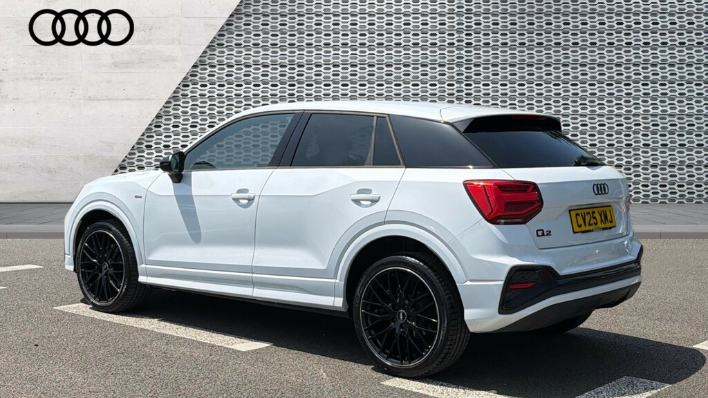 Audi Q2 Q2 30 Tfsi 116 Black Edition CV25XMJ White #3