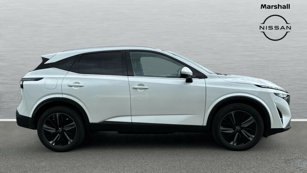 Nissan Qashqai Qashqai 1.3 Dig-t Mh 158 Tekna Xtronic OX25DPU White #3
