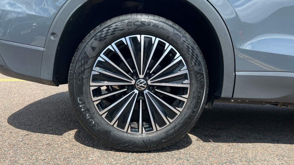 Volkswagen Tiguan Tiguan 1.5 Tsi Ehybrid Match Dsg GF25OXW Grey #5