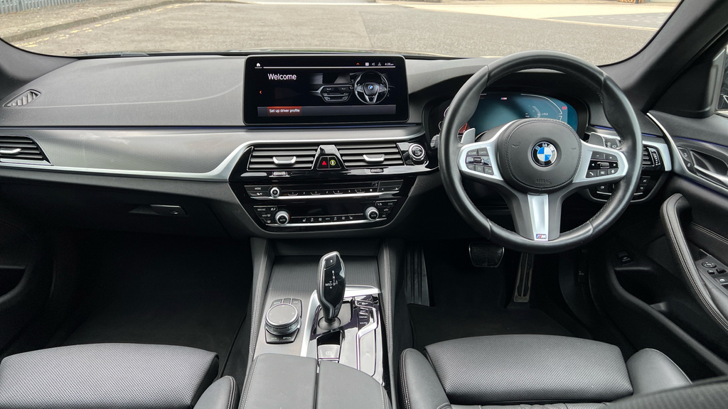 BMW 5 Series 5 Series 520D Mht M Sport Step WN73KJJ Black #4