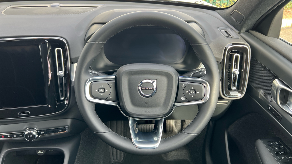 Volvo XC40 2.0 B4p 197Ps Plus Pro Dark Hybrid In Grey Wi Grey #10