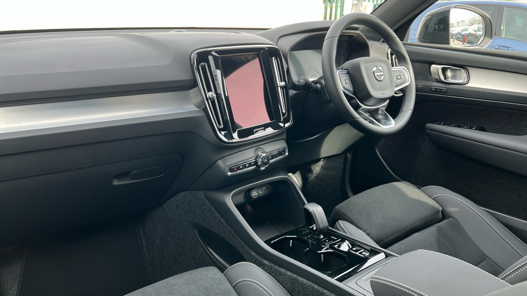 Volvo XC40 2.0 B4p 197Ps Plus Pro Dark Hybrid In Grey Wi Grey #19