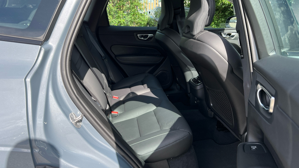 Volvo XC60 Xc60 2.0 B5p Plus Dark Awd Geartronic Grey #6