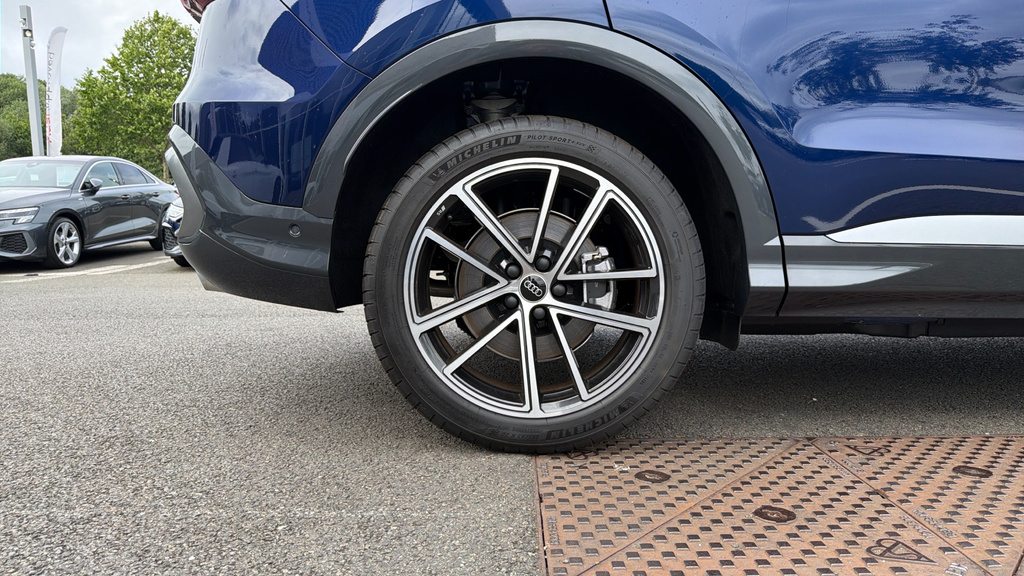 Audi Q5 2.0 Tdi Edition 1 Suv S Tronic Quattro Blue #21