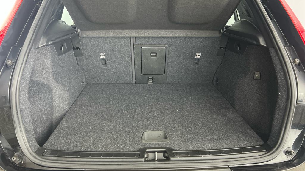 Volvo XC40 Xc40 1.5 T4 Recharge Phev Inscription Black #5