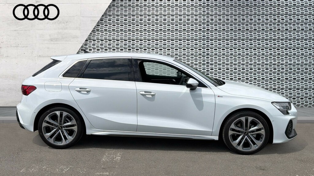 Audi A3 A3 1.5 Tfsi 116 S Line S Tronic LV26TGE White #4