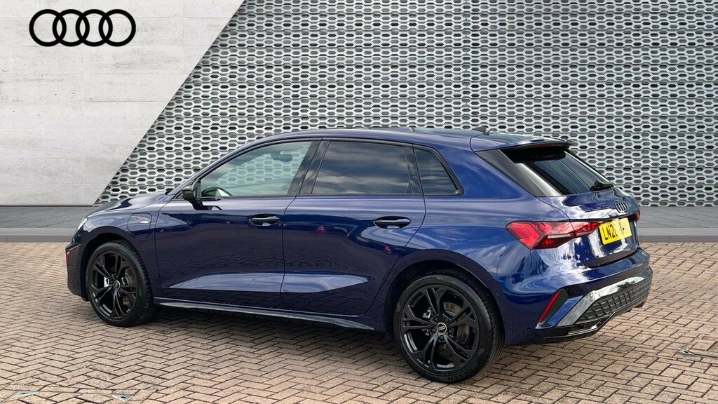 Audi A3 A3 1.5 Tfsi E 204 Black Edition S Tronic LN26MXK Blue #3