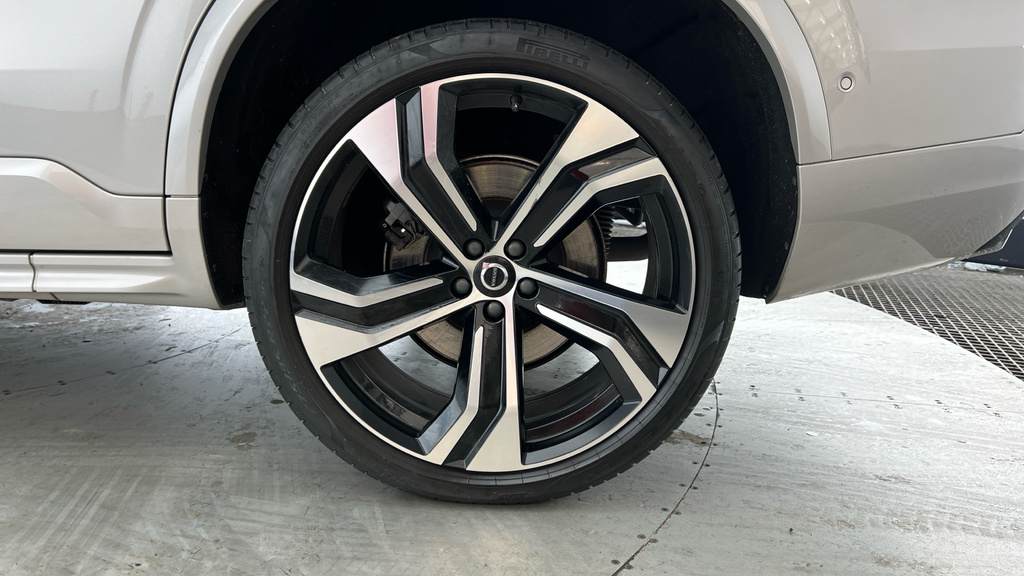 Volvo XC90 Xc90 2.0 B5p Ultimate Dark Awd Geartronic Silver #4