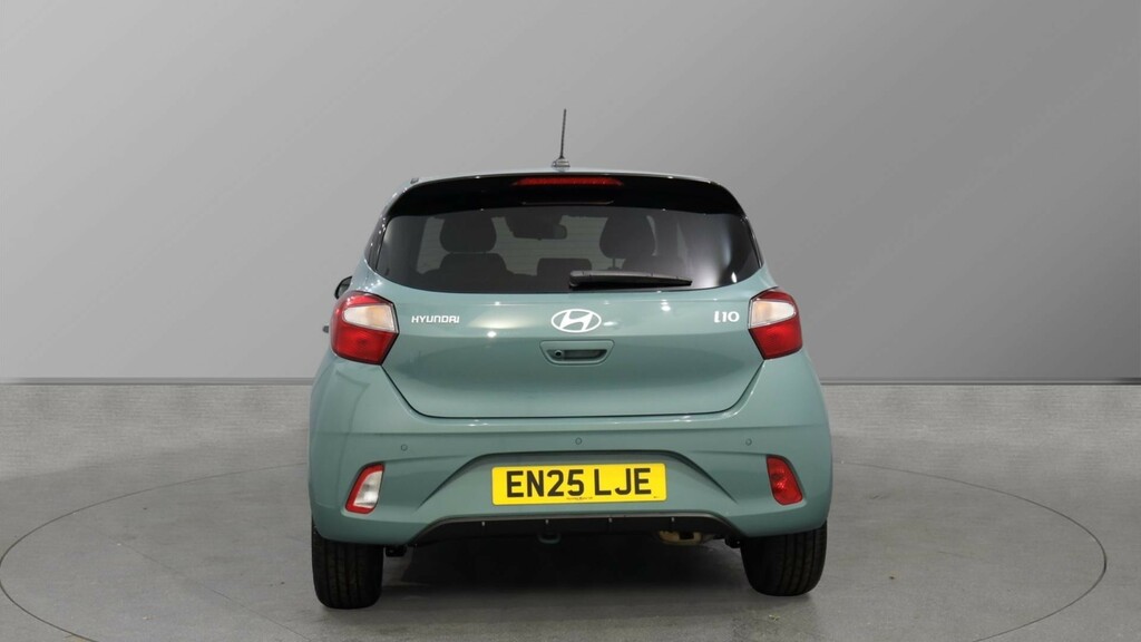 Hyundai I10 I10 1.2 79 Premium Nav Green #4