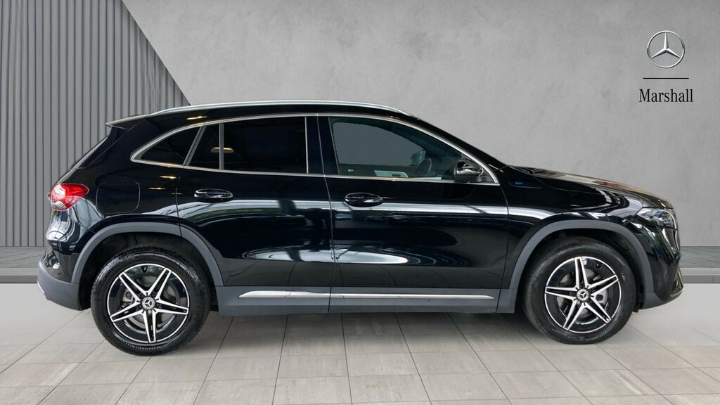 Mercedes-Benz EQA Eqa 300 4Matic 168Kw Amg Line 66.5Kwh FX22OJC Black #4