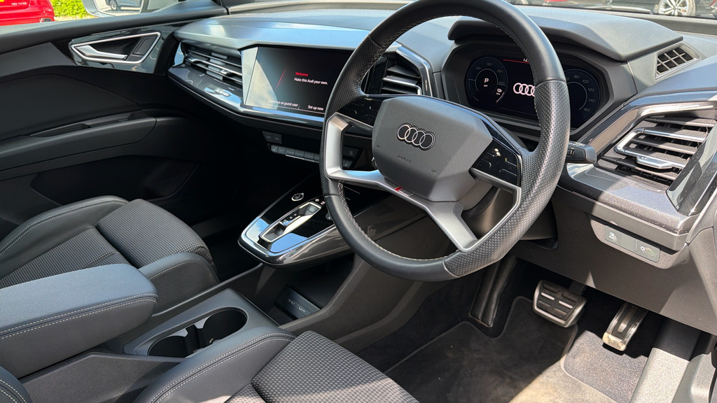 Audi Q4 E Tron Q4 125Kw 35 55Kwh S Line GF72TXS Grey #6
