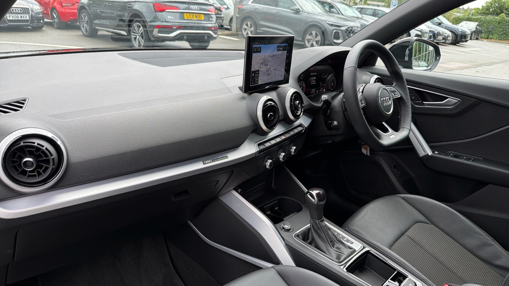 Audi Q2 Q2 35 Tfsi Black Edition S Tronic KJ25GLV Black #2