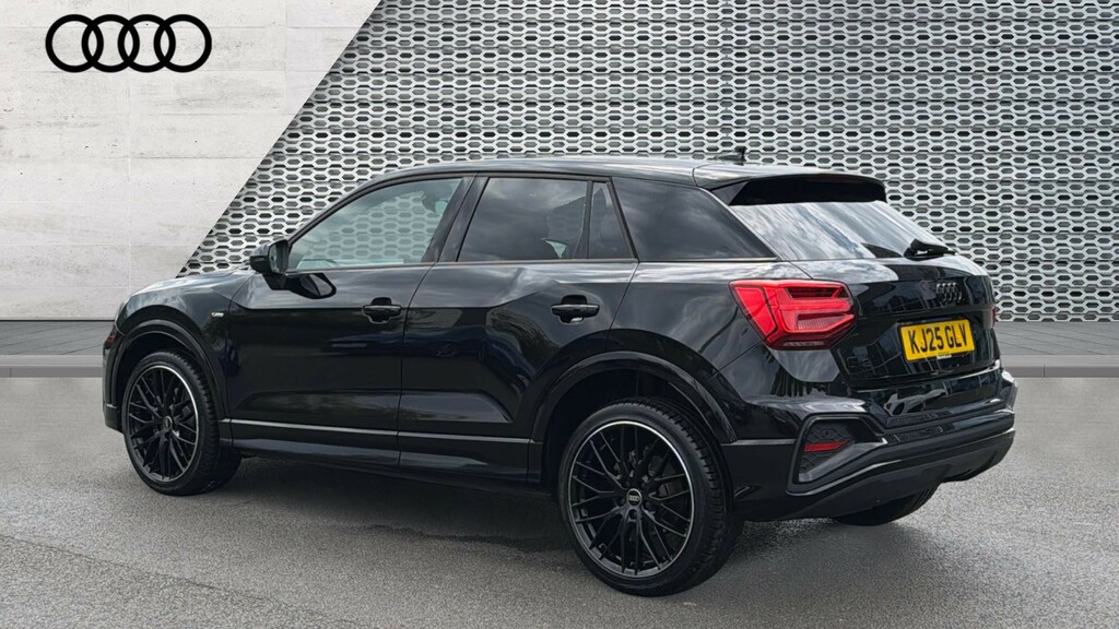 Audi Q2 Q2 35 Tfsi Black Edition S Tronic KJ25GLV Black #3