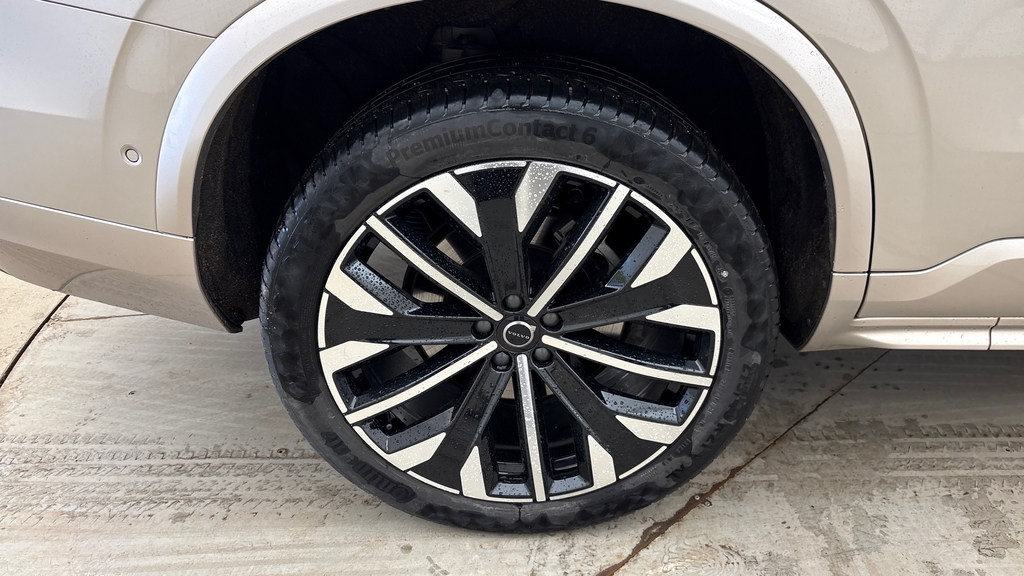Volvo XC90 Xc90 2.0 B5p Ultra Dark Awd Geartronic Gold #4