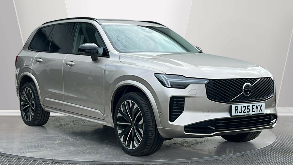 Volvo XC90 Xc90 2.0 B5p Ultra Dark Awd Geartronic Gold