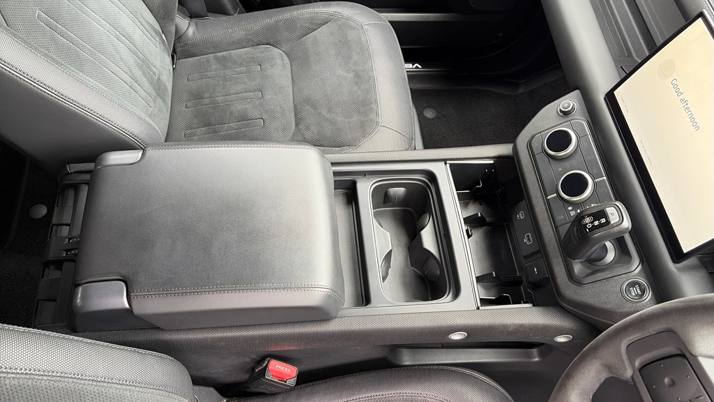 Land Rover Defender 110 Se Grey #28