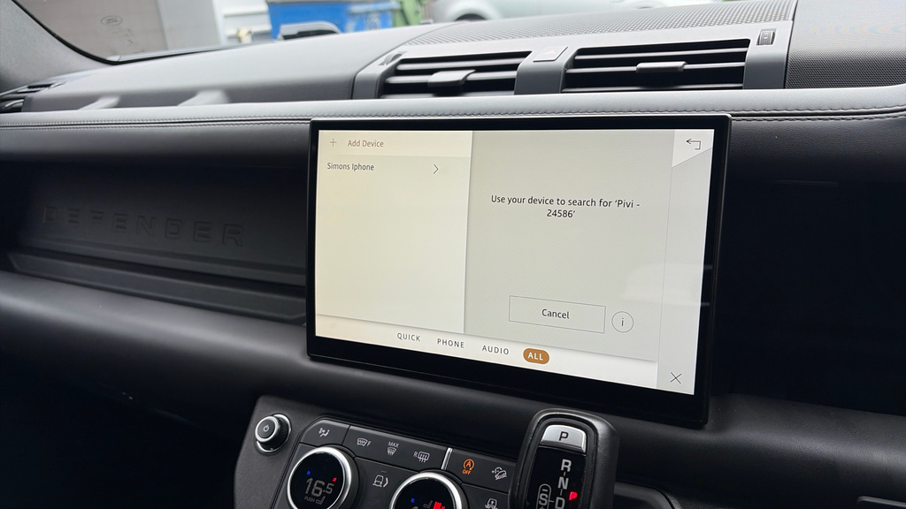 Land Rover Defender 110 Se Grey #36