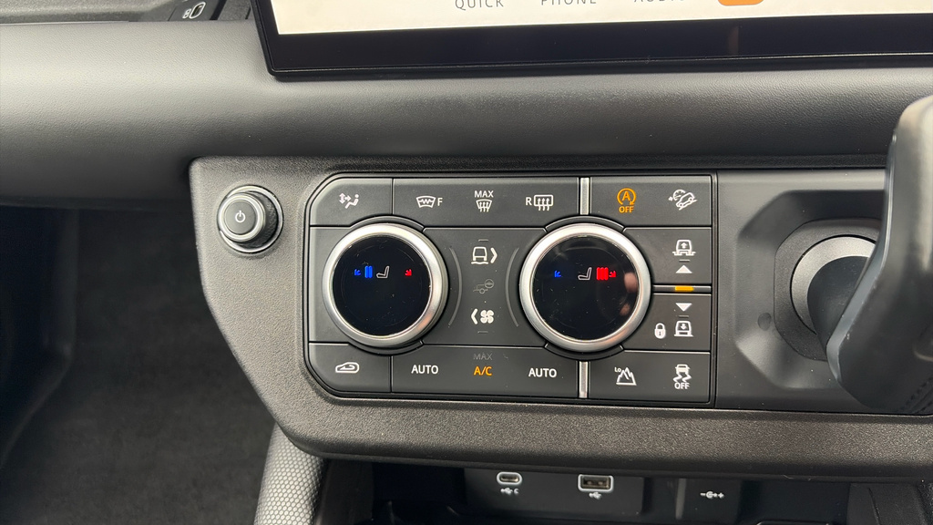 Land Rover Defender 110 Se Grey #40