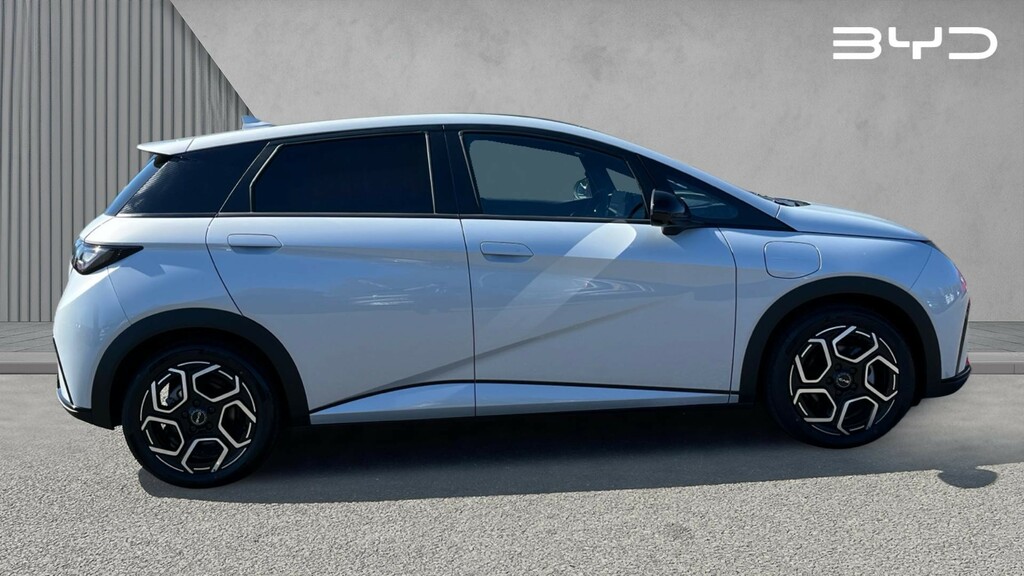 Byd Dolphin Byd Dolphin Hatchback 150Kw Design 60.4Kwh Aut White #2