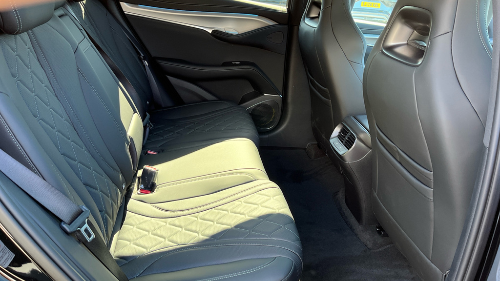 Byd Sealion 7 91.3Kwh Excellence Awd Blue #16
