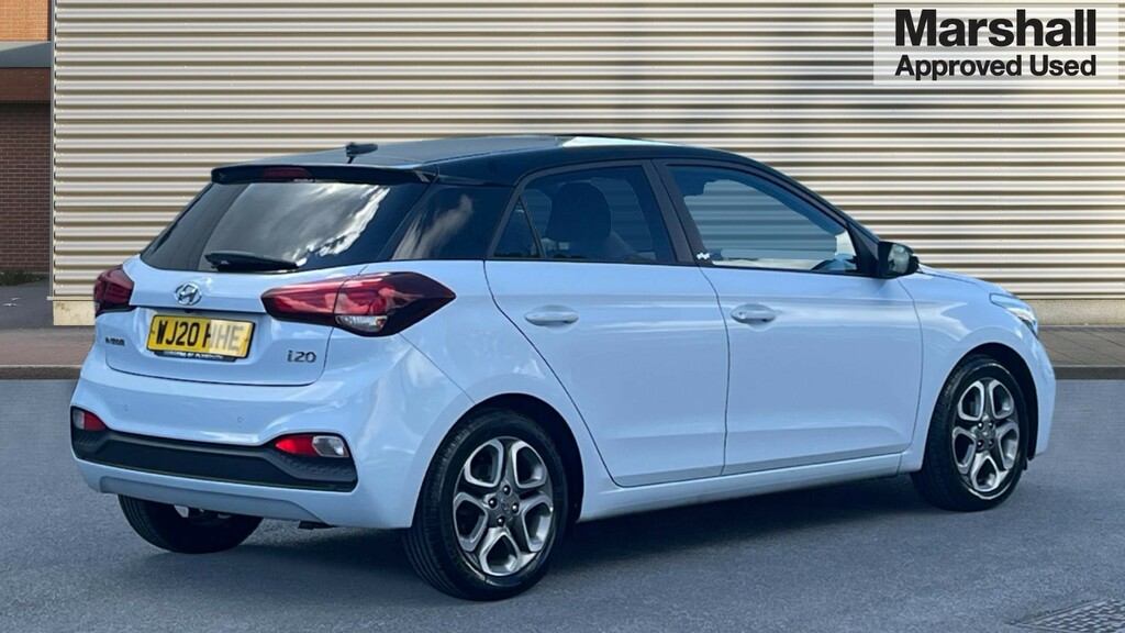 Hyundai I20 Se Launch Edition White #3