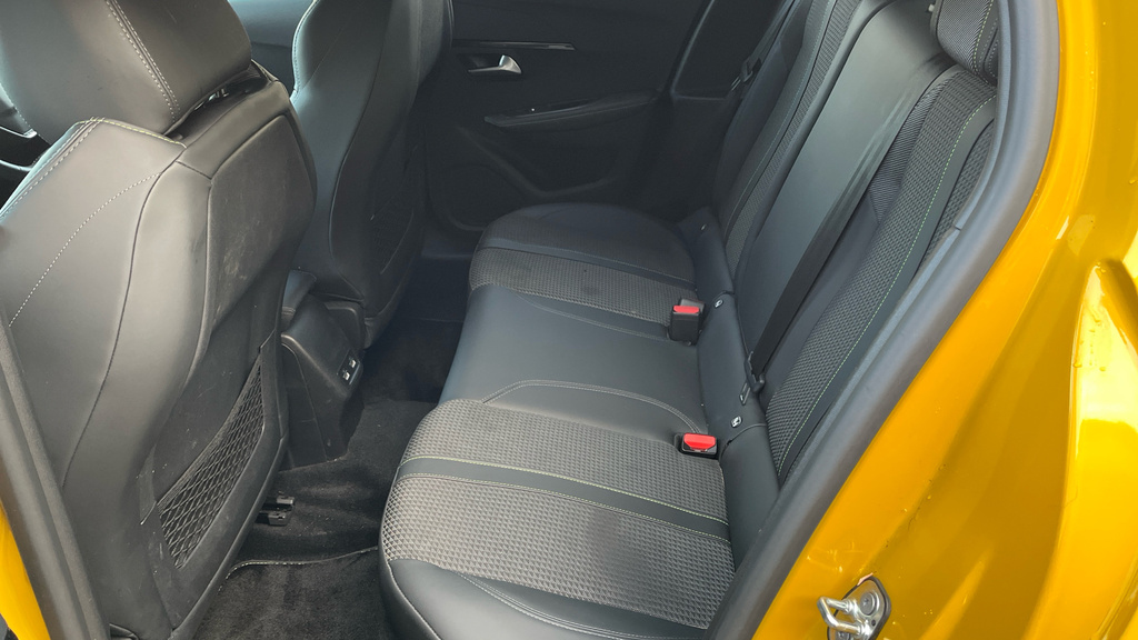 Peugeot e-208 Active Premium Hatchback Grey #14