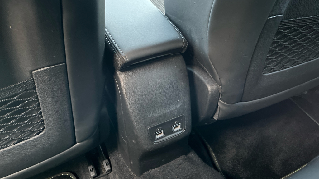 Peugeot e-208 Active Premium Hatchback Grey #35