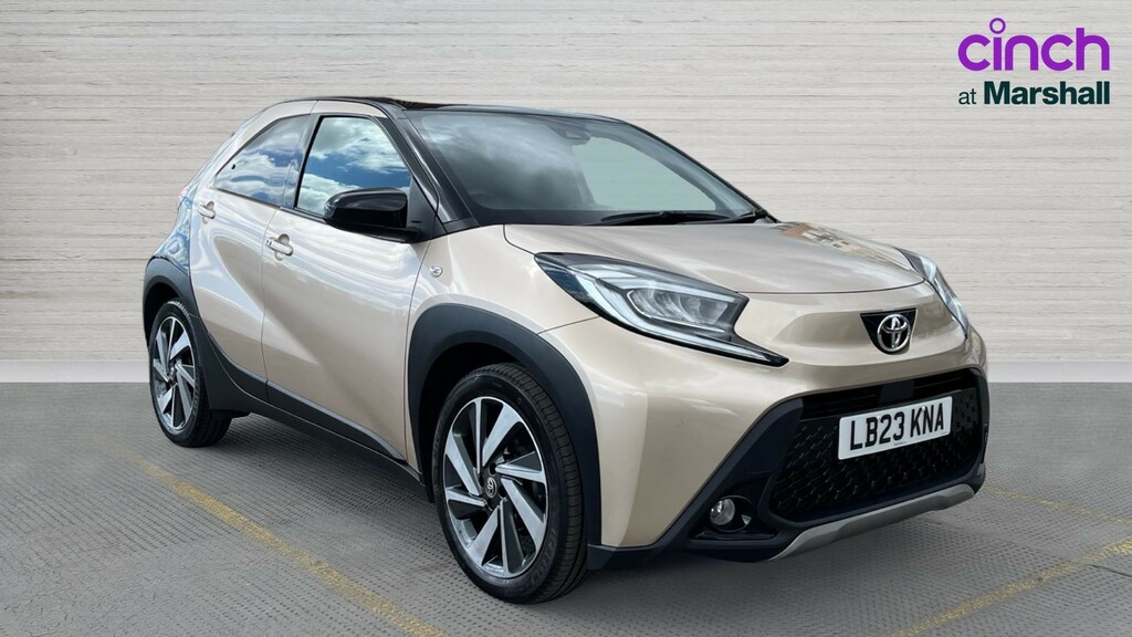 Toyota Aygo X Aygo X 1.0 Vvt-i Exclusive LB23KNA Beige