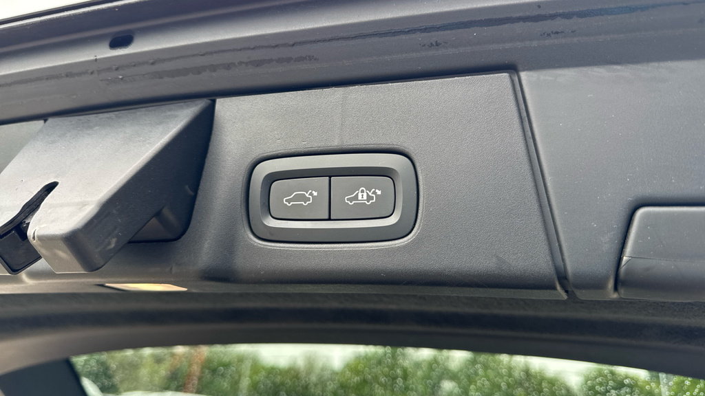 Volvo V90 T8 Twin Engine Inscription Pro Blue #44
