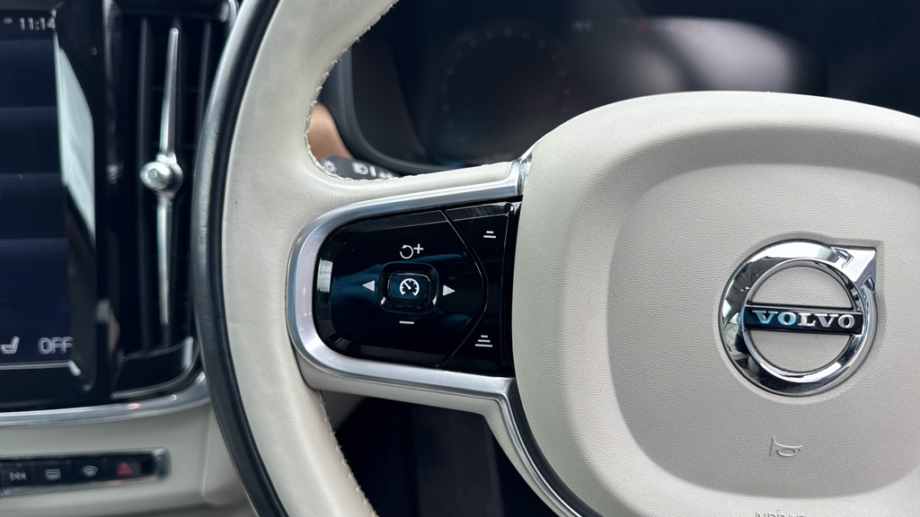 Volvo V90 T8 Twin Engine Inscription Pro Blue #30