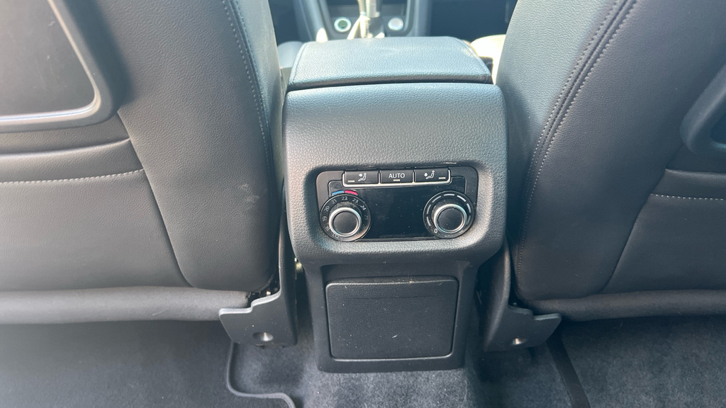 Seat Alhambra Xcellence White #33