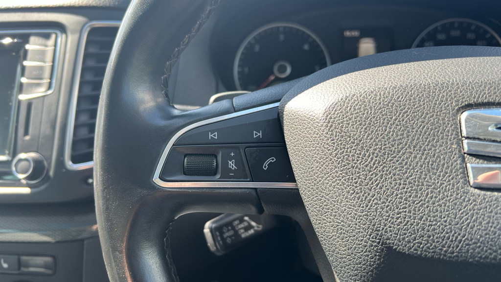 Seat Alhambra Xcellence White #23