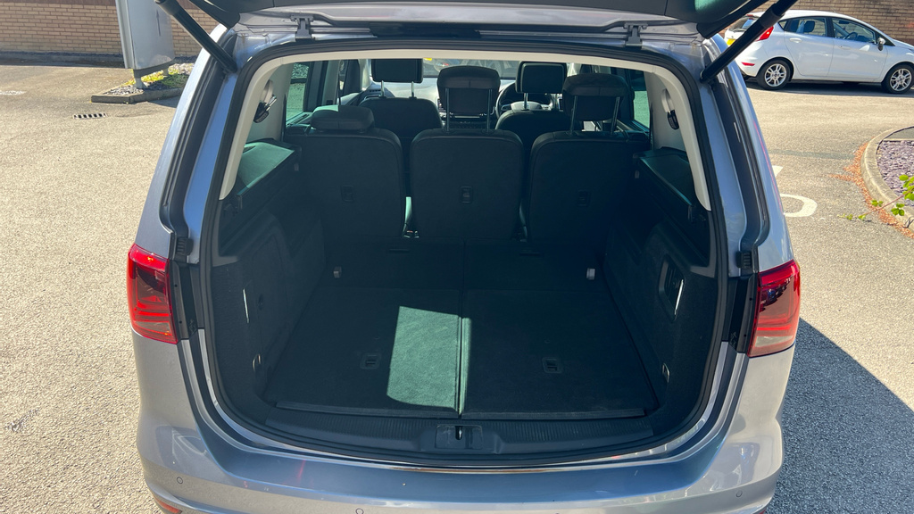 Seat Alhambra Xcellence White #15