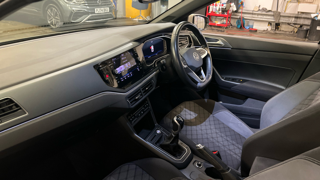 Volkswagen Polo Polo 1.0 Tsi R-line LO23BXZ Grey #2