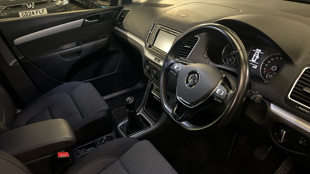 Volkswagen Sharan Sharan 1.4 Tsi Se Nav Black #6