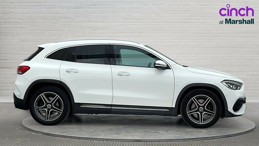 Mercedes-Benz GLA Class Gla 250 Amg Line Premium WA70OTS White #2