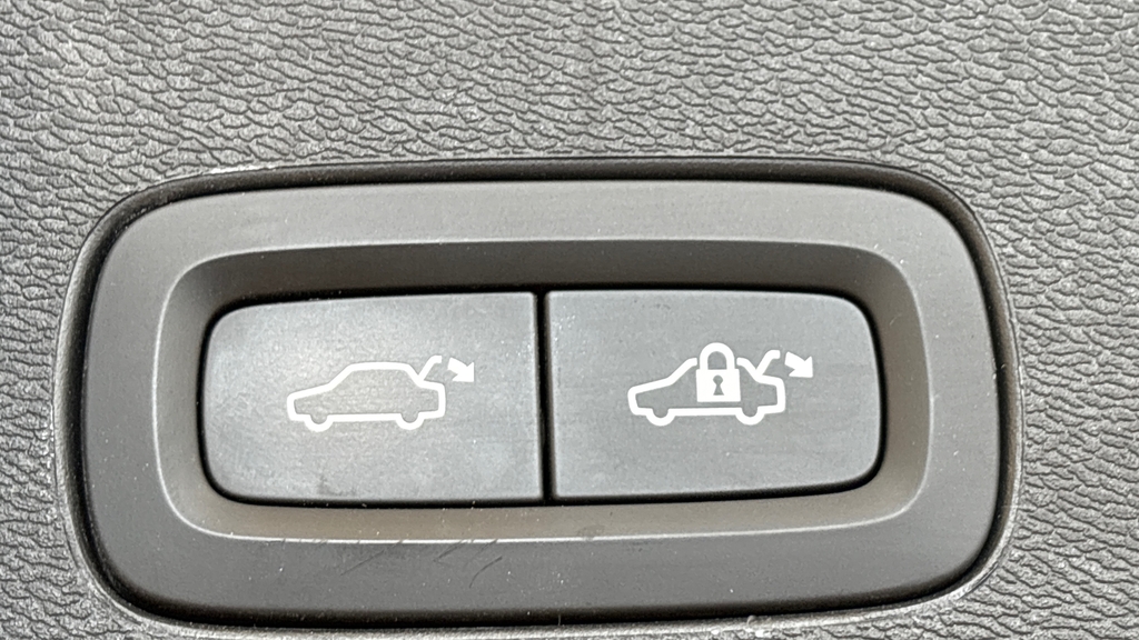 Volvo XC60 2L R-design Grey #19